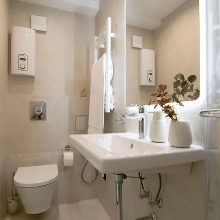 The Loft - Parking - Washer&dryer - Port View - Balcony Apartment Burgas